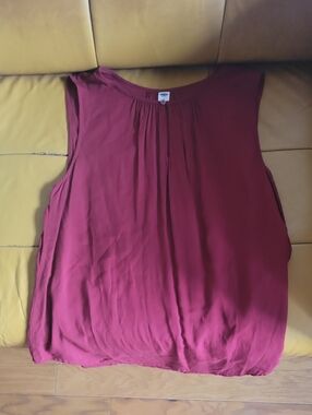 Old Navy Sleeveless Gathered-Neck Camisole - Burgundy